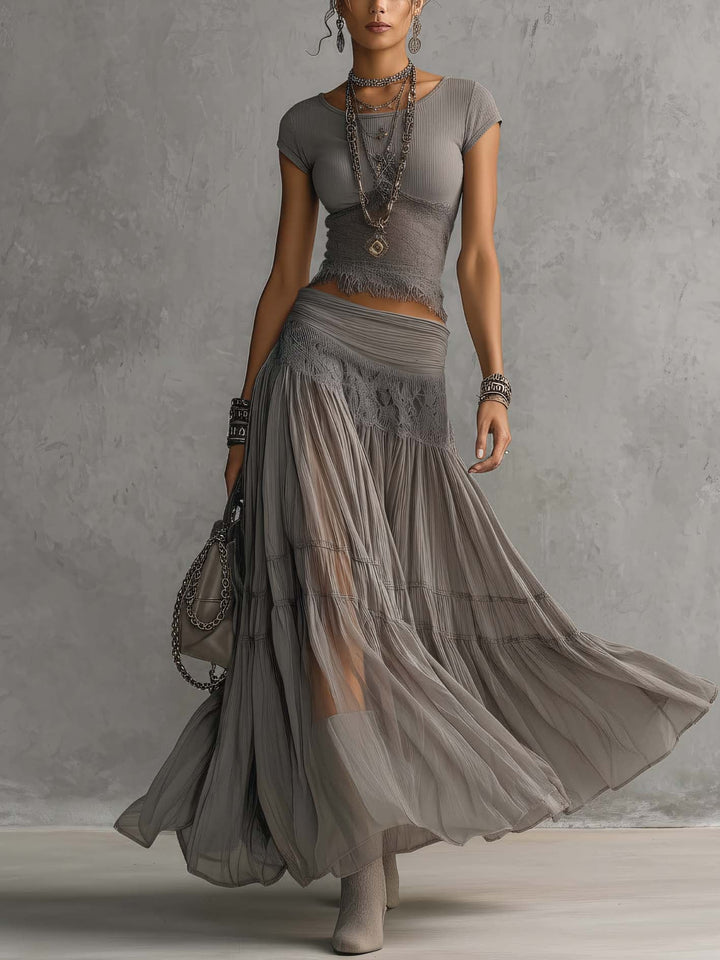 Ensemble haut en dentelle transparente et jupe longue plissée Gris