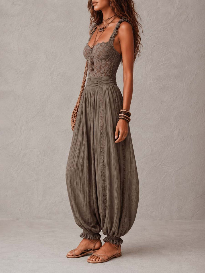Wanda · Ensemble avec Bandeau en Dentelle Grise et Pantalon Sarouel Plissé