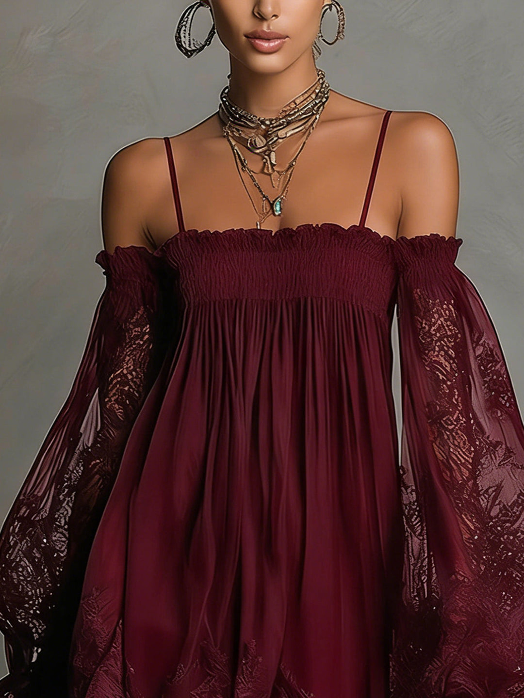 Noemi | Mini robe en mousseline bleu marine à épaules dénudées, dentelle et manches transparentes