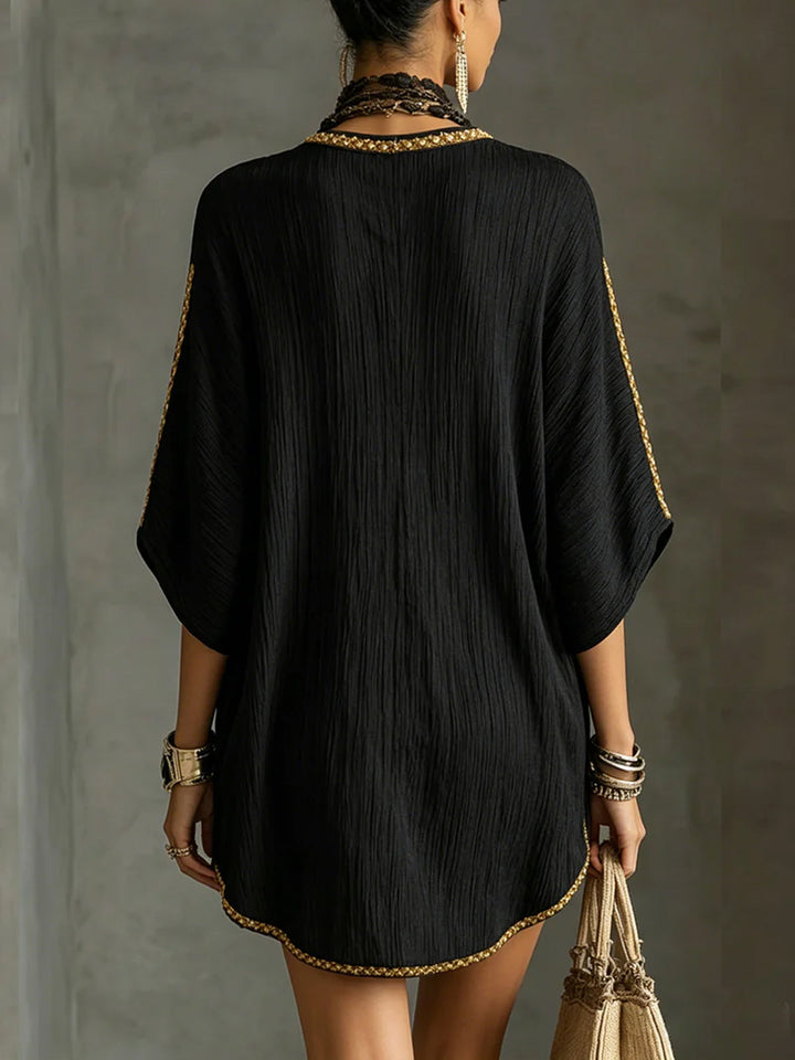 Mirella | Robe courte noire à décolleté en V profond