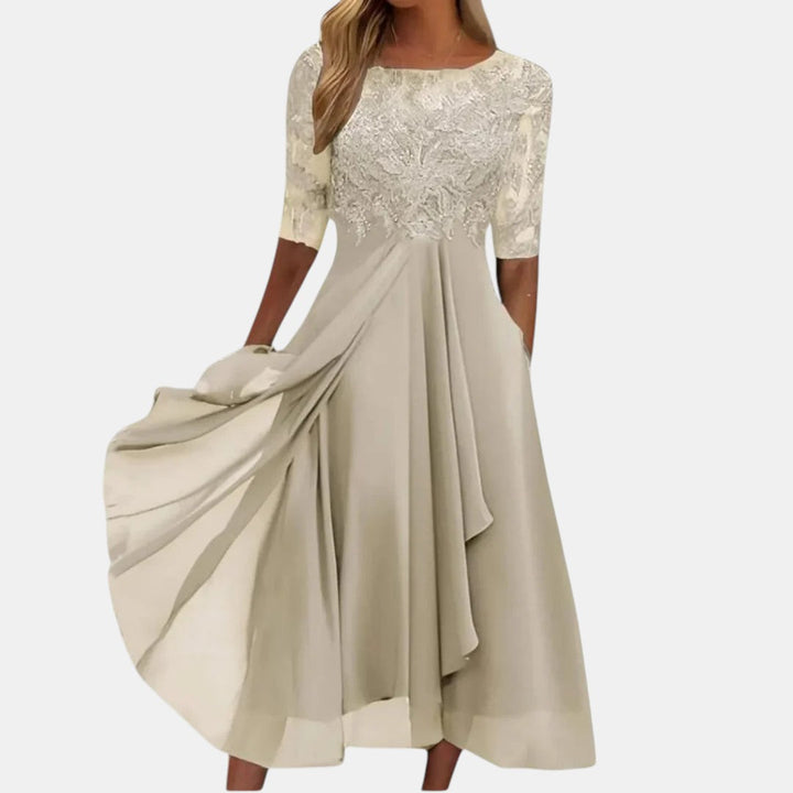 Chloe | Robe Élégante en Dentelle