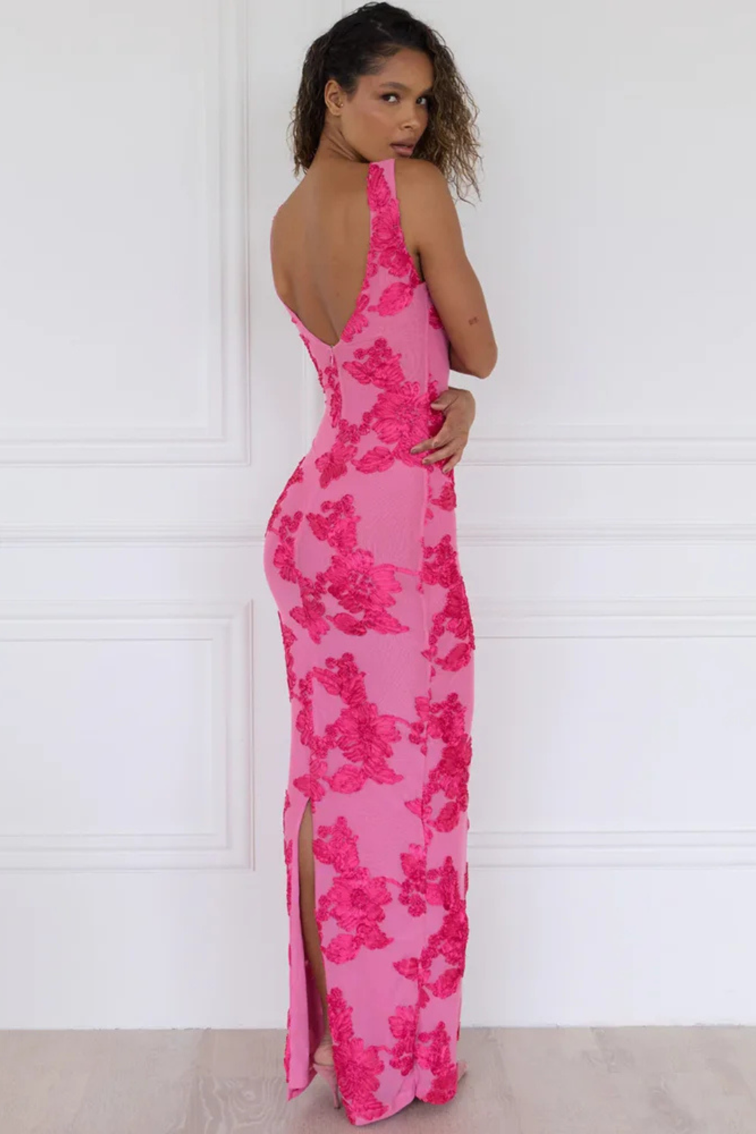 Robe Longue Florale Ajustée à Encolure Ronde