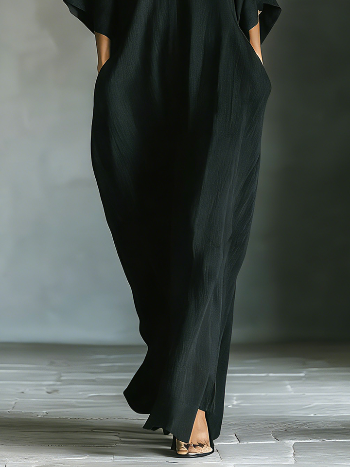 Costanza | Maxi Robe Noire à Manches Kimono et Décolleté en V