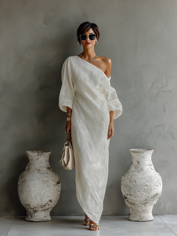 Robe Fluide Élégante Blanc Ivoire aux Épaules Dénudées