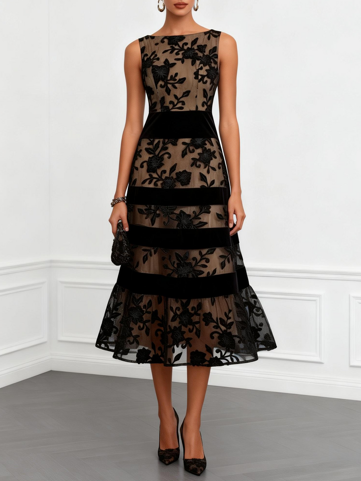 Robe midi trapèze sans manches à imprimé floral en maille noire