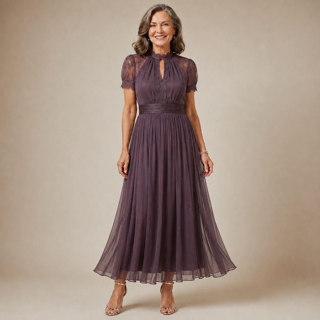 FLAVIA | Longue Robe en Dentelle Violette Silhouette Élégante Occasion Spéciale