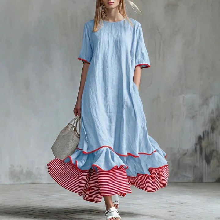 Robe décontractée rayée à empiècements