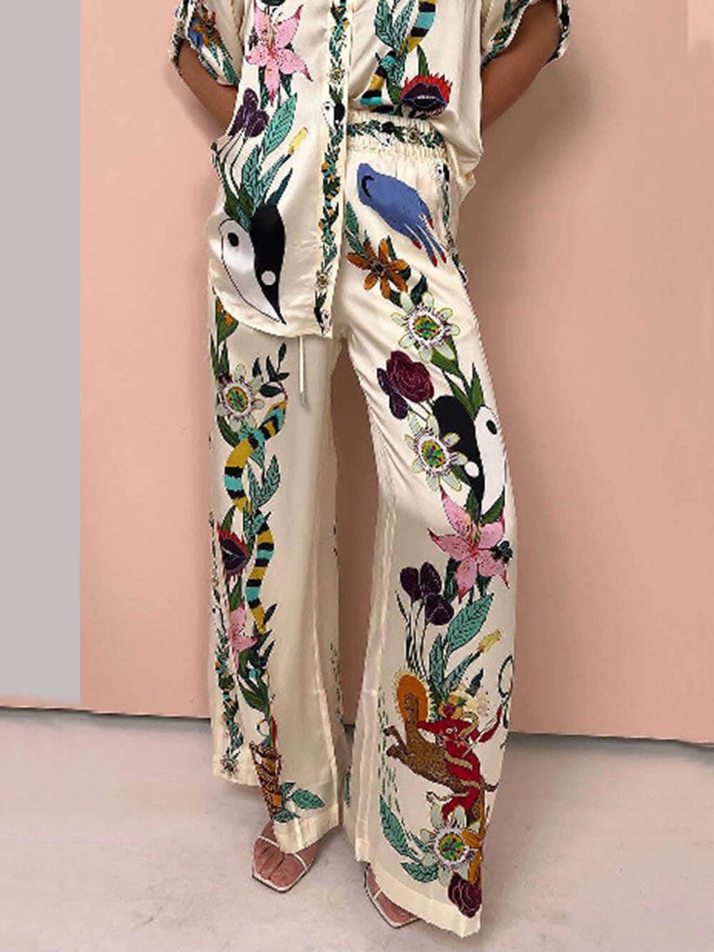Nika | Ensemble chemise et pantalons en satin avec imprimé unique, style Resort