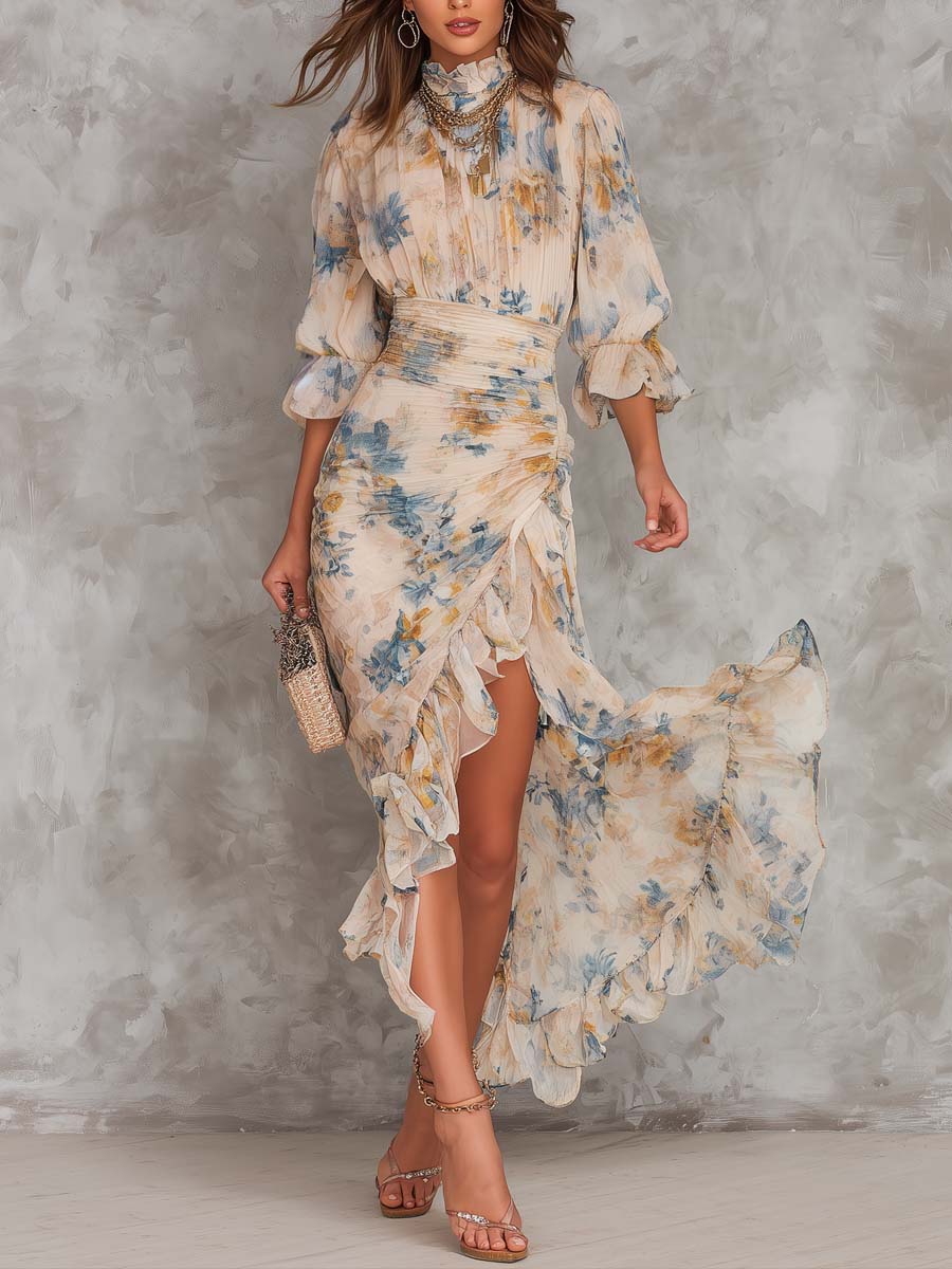 Robe longue en mousseline à col roulé et imprimé floral, imprimée sur les fleurs.