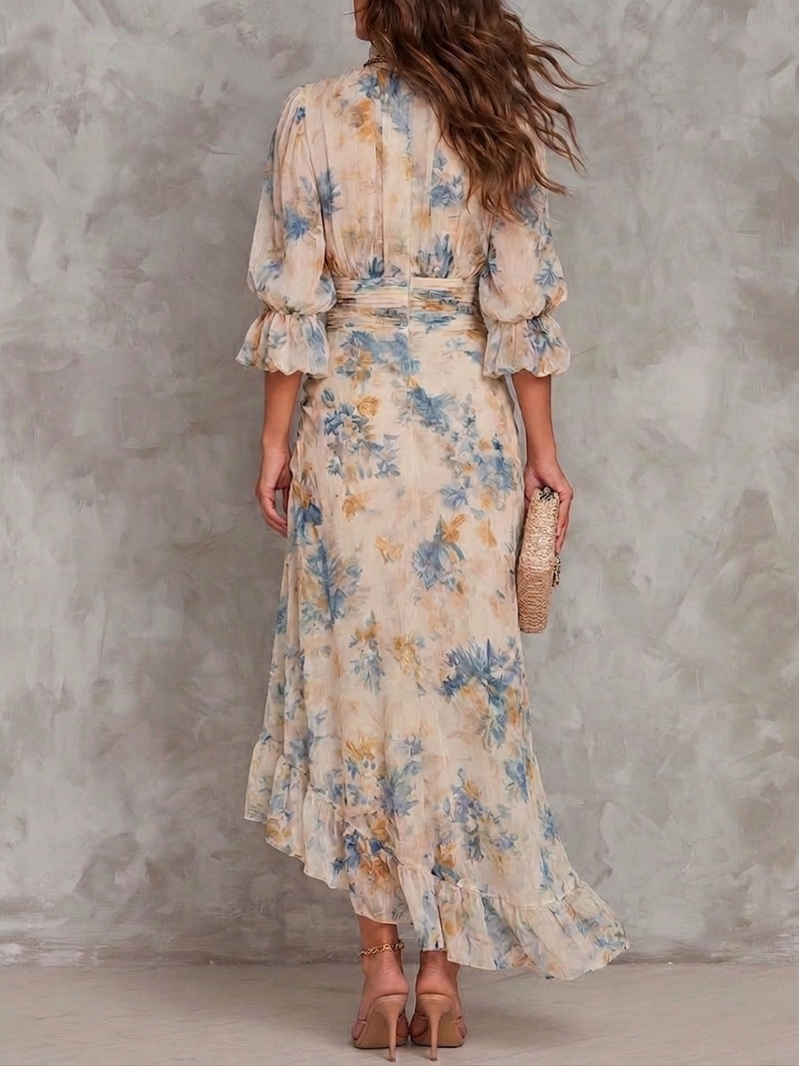 Robe maxi en mousseline beige à col roulé et imprimé floral façon peinture à l'huile