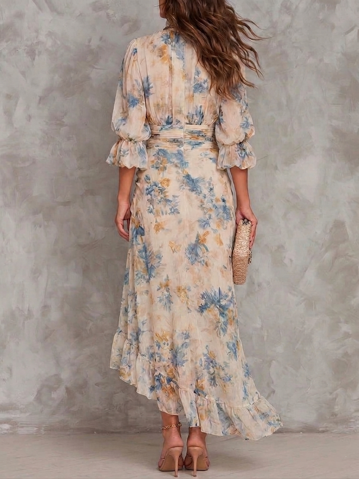 Robe maxi en mousseline beige à col roulé et imprimé floral façon peinture à l'huile