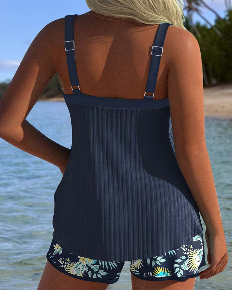 Carla - Maillot de bain rayé avec short de plage