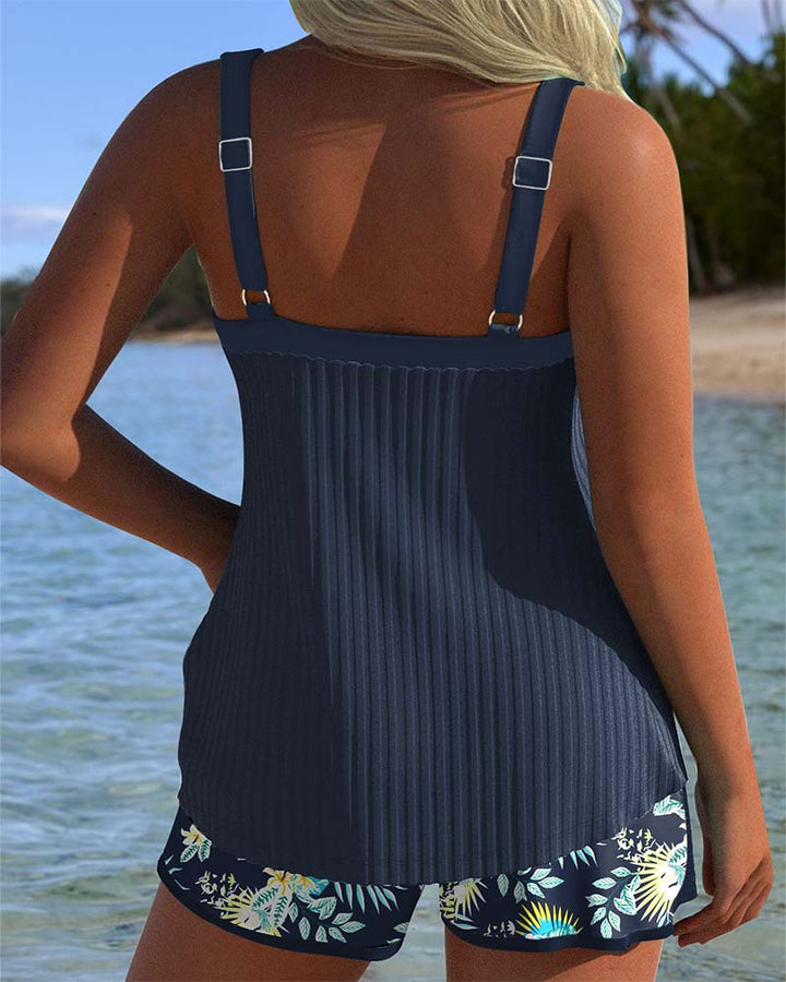Carla - Maillot de bain rayé avec short de plage
